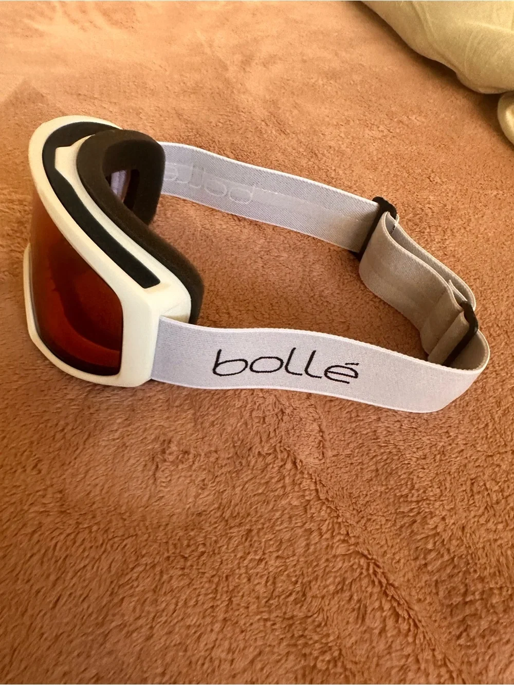 Bolle ski goggles white UV protection